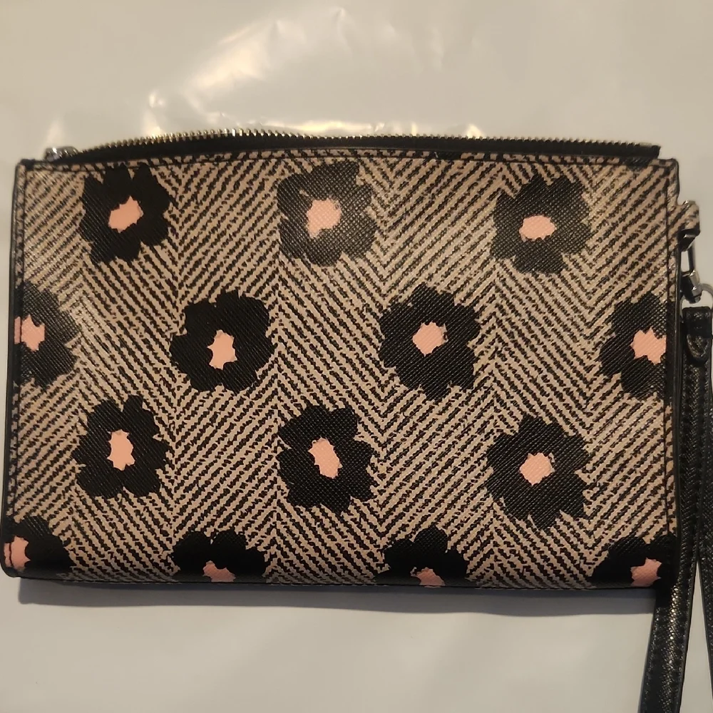Kate Spade Black & Pink Floral Large Wristlet EUC - Picture 5 of 10
